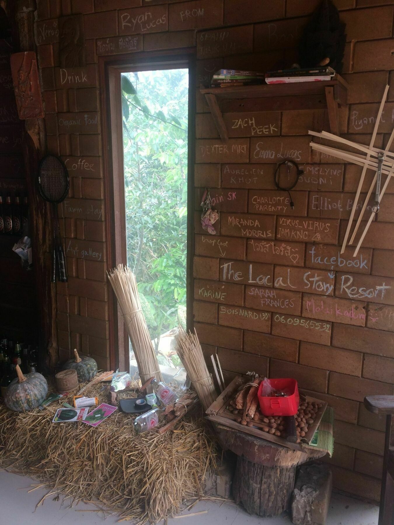 The Local Story Resort Ban Mon Talaeng Exterior foto